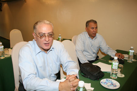 http://www.paliraq.com/images/paliraq2012/baitmaqdesmalyzia/Picture%20053.jpg