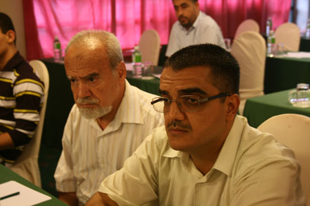 http://www.paliraq.com/images/paliraq2012/baitmaqdesmalyzia/Picture%20057.jpg