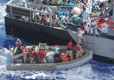 البحرية الإيطالية تنقذ 596 مهاجرا غير شرعي من الغرق أمام سواحل لامبيدوزا بينهم فلسطينيين