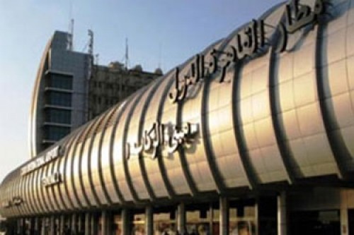 السلطات المصرية ترحل 35 فلسطينيا الى سوريا عبر مطار القاهرة