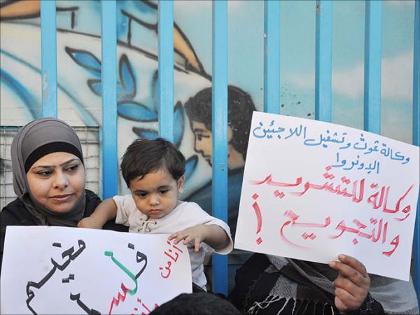 جهود لنقل اللاجئين الفلسطينيين المعتقلين بمصر لغزة