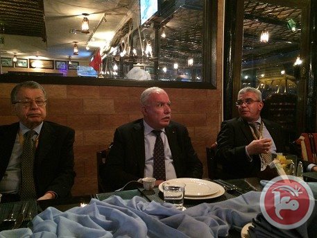 امتناع فلسطين على مشروع استبدال مقعد النظام السوري لصالح المعارضة في القمة العربية