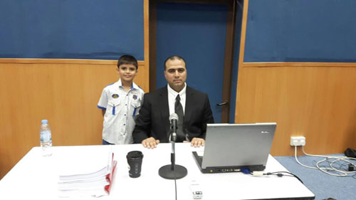 حصول الفلسطيني احمد جمال العلي على شهادة الماجستير في الترجمة من جامعة الشارقة